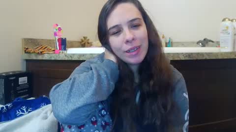 Bella online show from 10/07/25, 03:20