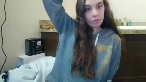 Bella online show from 10/10/25, 03:44