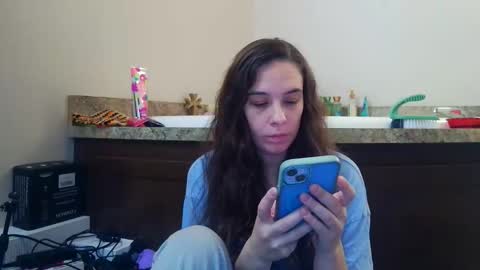 Bella online show from 10/18/25, 06:19