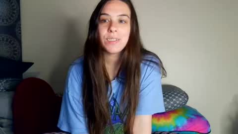 Snapshot of miss_sunshine01 chatting on 06/30/26, 05:14 Bella online show from 06/30/26, 05:14