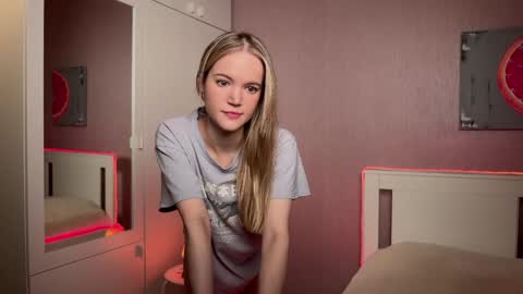 Emily online show from 01/22/25, 06:10