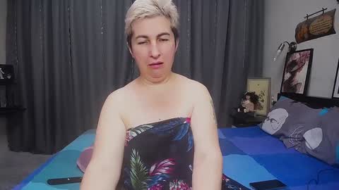 Snapshot of miss_tasha_kom chatting on 12/04/24, 02:26 miss_tasha_kom online show from 12/04/24, 02:26