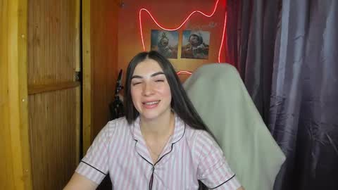 Snapshot of miss_tasy chatting on 02/17/25, 11:23 Melanie January 15th is my birthday there will be an interesting show online show from 02/17/25, 11:23