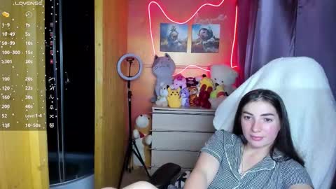 Snapshot of miss_tasy chatting on 11/16/25, 02:44 Melanie January 15th is my birthday there will be an interesting show online show from 11/16/25, 02:44