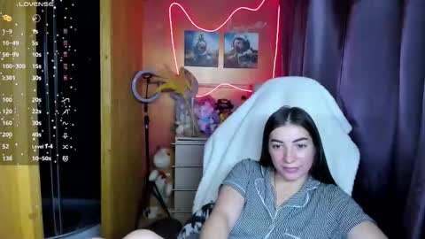 Snapshot of miss_tasy chatting on 11/18/25, 11:25 Melanie January 15th is my birthday there will be an interesting show online show from 11/18/25, 11:25