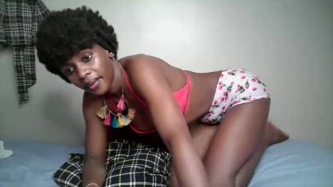 miss_ug online show from 10/30/25, 10:49