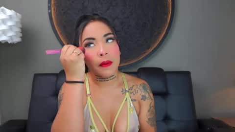 Vaiolette online show from 01/15/26, 11:04