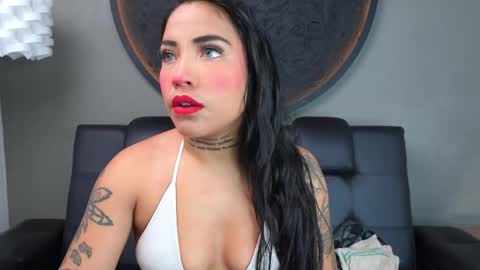 Vaiolette online show from 02/16/26, 11:06