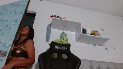 hanna    online show from 01/15/26, 01:21