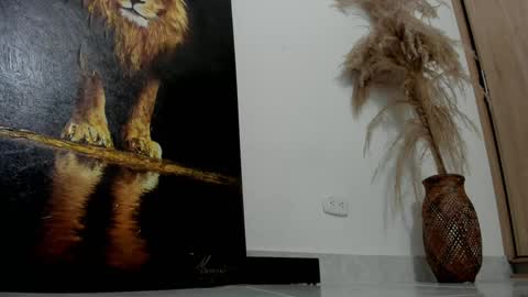 Snapshot of miss_vega417 chatting on 02/03/25, 03:53 REBECA  online show from 02/03/25, 03:53