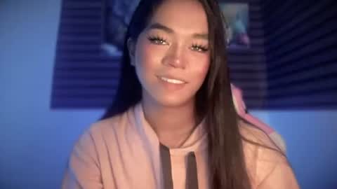 miss_veron_xoxo online show from 05/13/26, 03:53