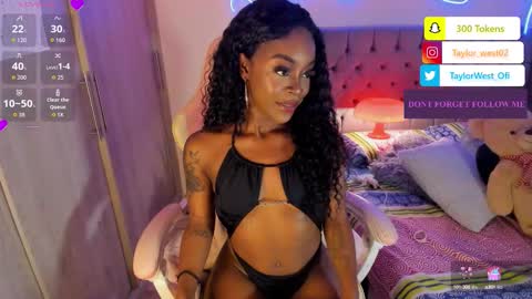 Snapshot of miss_west chatting on 10/02/25, 06:09 Tay Tay Independent Model online show from 10/02/25, 06:09