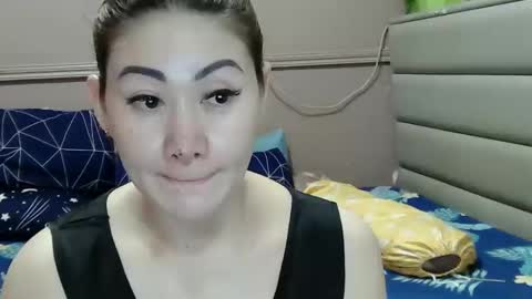 HOT MOMMY ZEPHYR online show from 02/02/26, 09:08