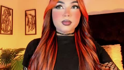 miss_zz online show from 11/22/25, 06:29