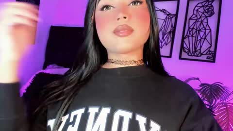 miss_zz online show from 02/17/26, 06:58