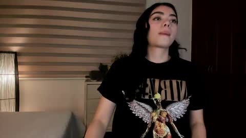 Ariadna Ruiz online show from 04/14/26, 12:22