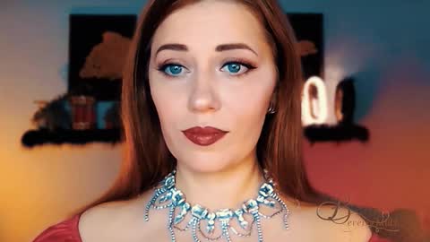 The divine Beverly online show from 11/27/25, 04:25