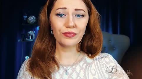 The divine Beverly online show from 04/22/26, 04:59