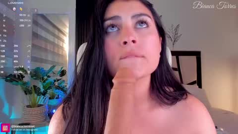 Bianca Torres online show from 02/25/25, 05:30