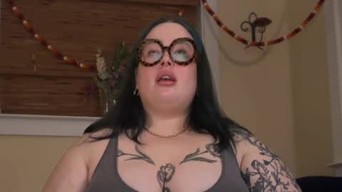 Snapshot of missbika chatting on 03/06/25, 09:36 Miss Bika online show from 03/06/25, 09:36