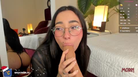 Camila Flores online show from 12/19/24, 03:29