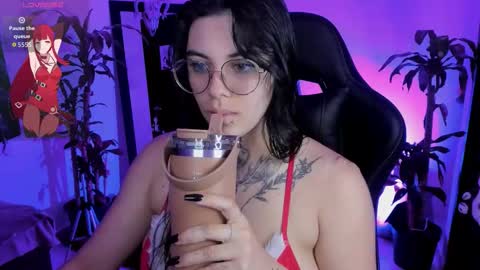 Missy Charlottte.  Hey remember to give me a thumbs up ty online show from 11/21/25, 03:27