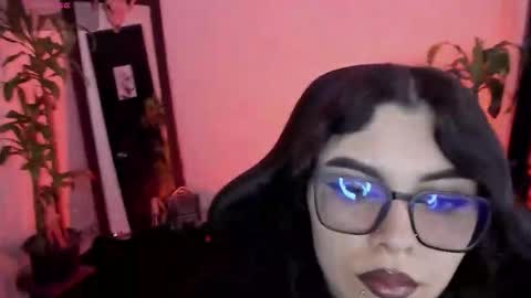 Missy Charlottte.  Hey remember to give me a thumbs up ty online show from 03/31/26, 02:02