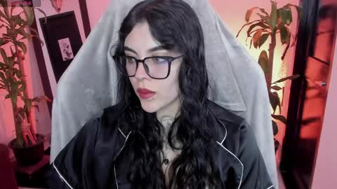 Missy Charlottte.  Hey remember to give me a thumbs up ty online show from 04/05/26, 03:15