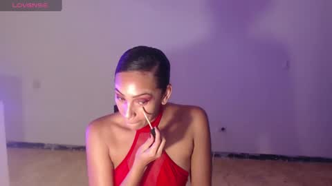 Snapshot of misscruzxz chatting on 09/30/25, 01:43 Donna di Diamanti online show from 09/30/25, 01:43