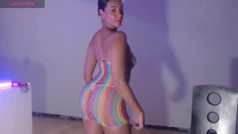 Snapshot of misscruzxz chatting on 11/05/25, 02:11 Donna di Diamanti online show from 11/05/25, 02:11