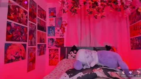 Snapshot of misscurvytop chatting on 11/29/25, 11:52 Vane online show from 11/29/25, 11:52