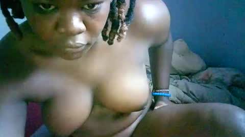 Snapshot of misscuteberry chatting on 03/07/25, 05:08 VAL online show from 03/07/25, 05:08