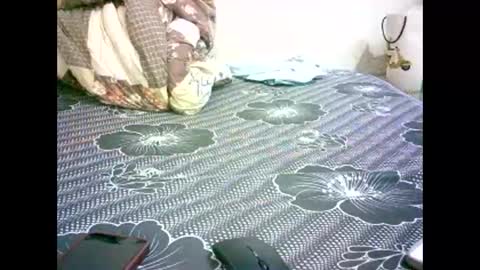 Snapshot of misscuteberry chatting on 11/04/25, 11:31 VAL online show from 11/04/25, 11:31