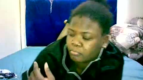 Snapshot of misscuteberry chatting on 11/30/25, 09:30 VAL online show from 11/30/25, 09:30