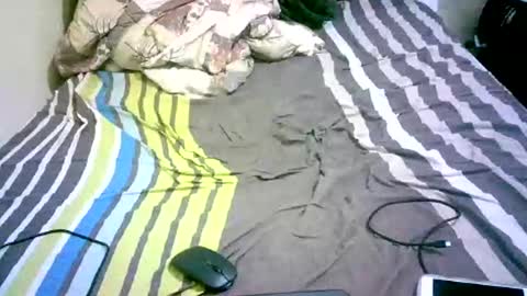 Snapshot of misscuteberry chatting on 12/20/25, 10:33 VAL online show from 12/20/25, 10:33