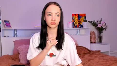 Hello dear my name Elisa online show from 03/11/26, 07:31