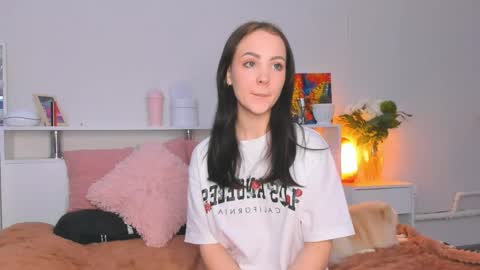 Hello dear my name Elisa online show from 04/14/26, 10:05