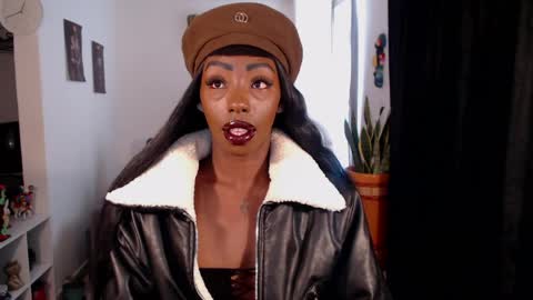 Emilie Diaz online show from 04/07/26, 04:18