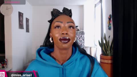 Emilie Diaz online show from 05/15/26, 04:47