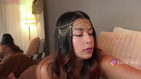 Yuliana online show from 05/15/26, 11:17