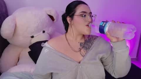 Snapshot of missevans_ chatting on 06/30/26, 09:38 missevans_ online show from 06/30/26, 09:38