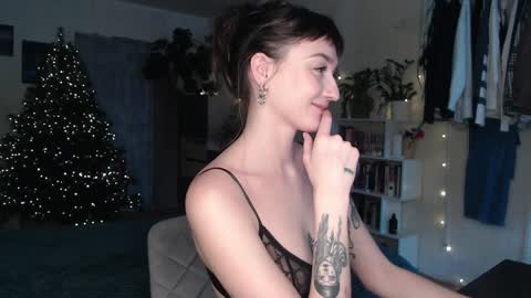 missfiti online show from 12/15/24, 11:12