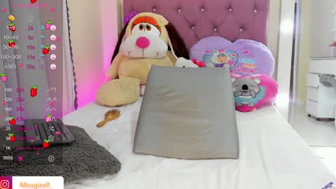 Gisell   Gigi online show from 01/28/25, 06:49