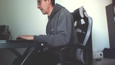 SperminatoR online show from 10/30/25, 08:16