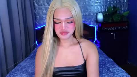 Snapshot of missionary_addiction_cumshot chatting on 06/07/26, 12:53 im your queen steffie online show from 06/07/26, 12:53