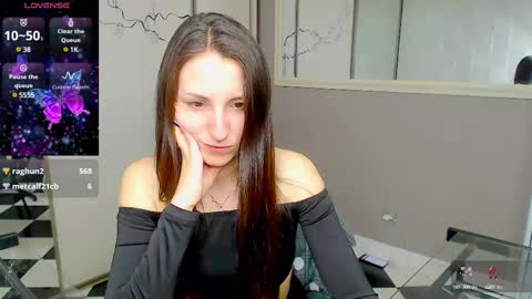 Snapshot of missis_sofiia chatting on 02/12/25, 03:49 Sofia online show from 02/12/25, 03:49