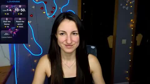 Snapshot of missis_sofiia chatting on 09/21/25, 11:34 Sofia online show from 09/21/25, 11:34