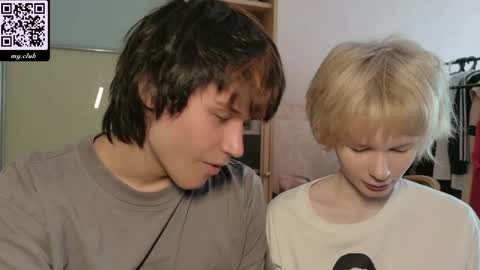 Snapshot of misska__ chatting on 05/20/26, 12:44 BONYA online show from 05/20/26, 12:44