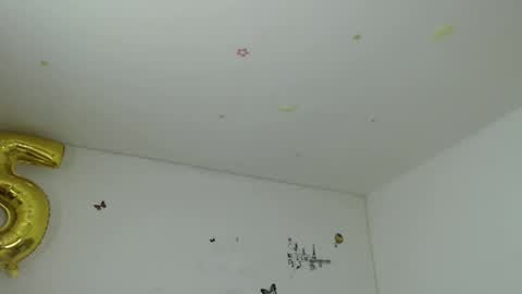 misskarol18 online show from 09/23/25, 03:37