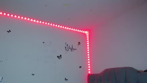 misskarol18 online show from 10/21/25, 11:00